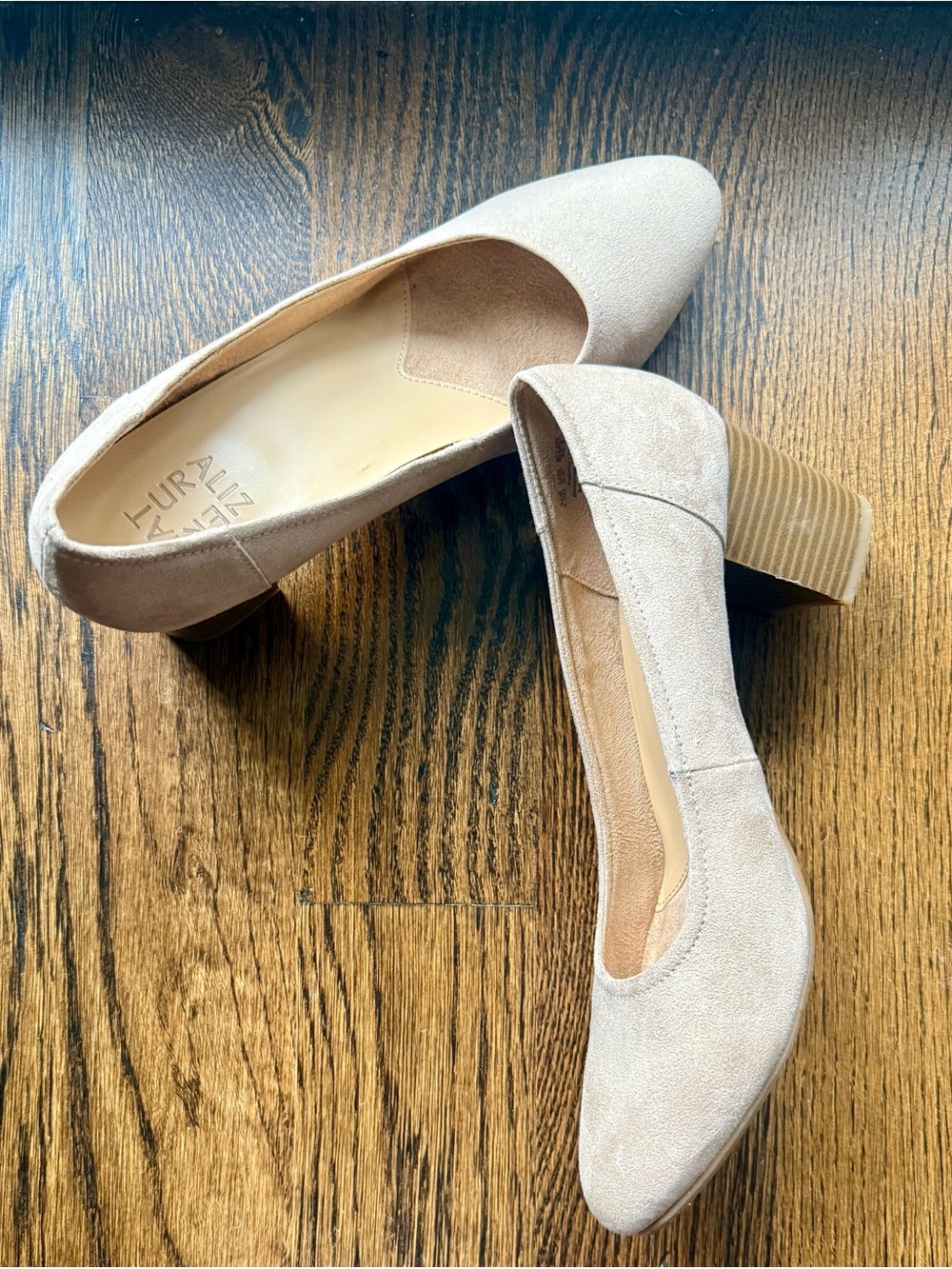 New. Naturalizer Beige Suede Block Heel Pumps